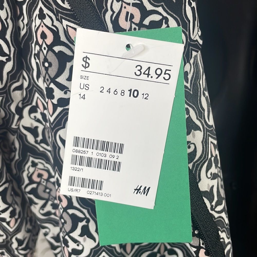 NEW Graphic Printed Fit & Flare Dress sz 10 - Picture 16 of 16